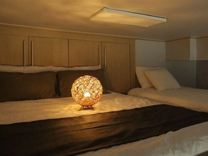 Dongdaemun Modern Apartment *